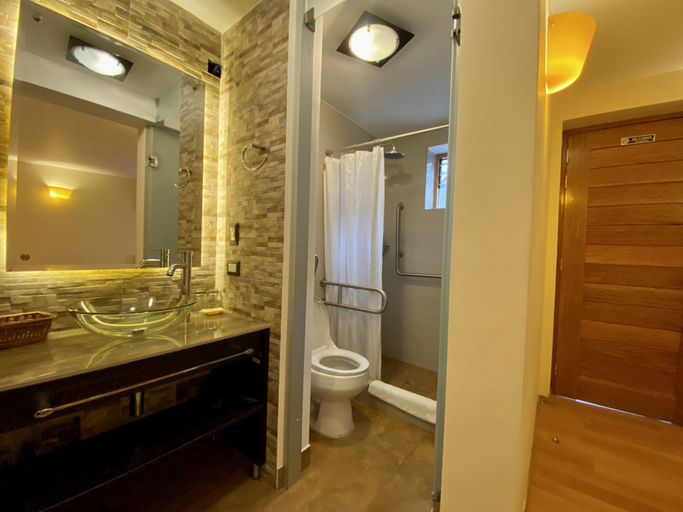 Bathroom 4, Mistico San Blas, Cusco