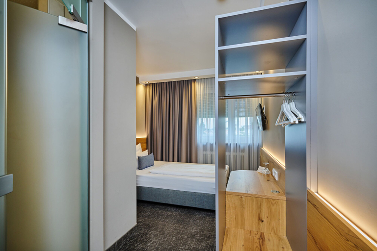 Bedroom 5, Hotel Westend, Nürnberg