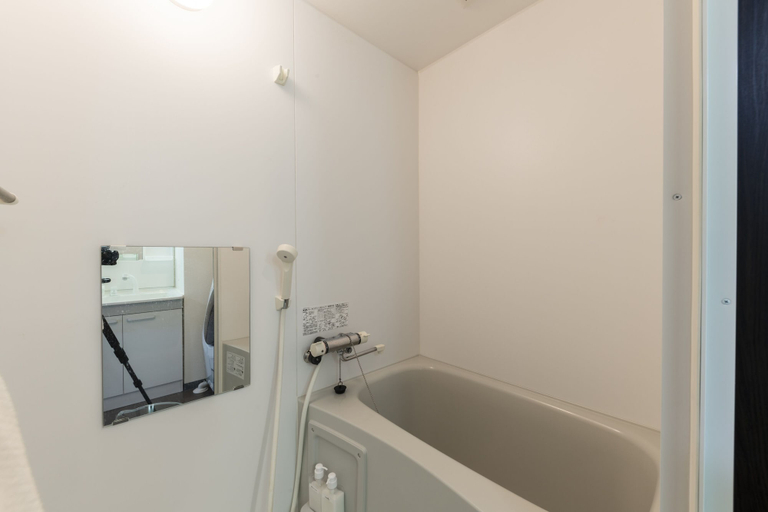 Bathroom 3, Essence, Sapporo