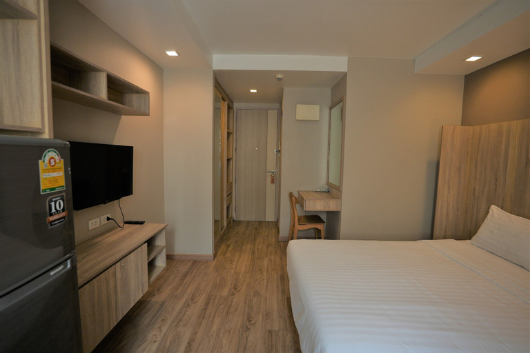 Bedroom 12