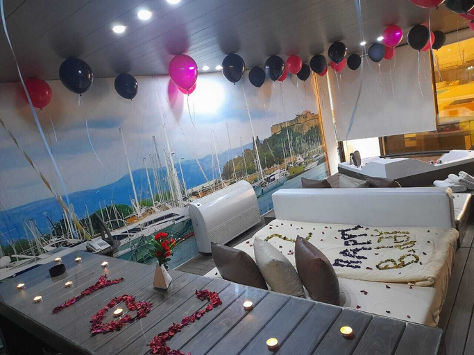 Food & Drinks 5, Four Seasons Halat, Jubail