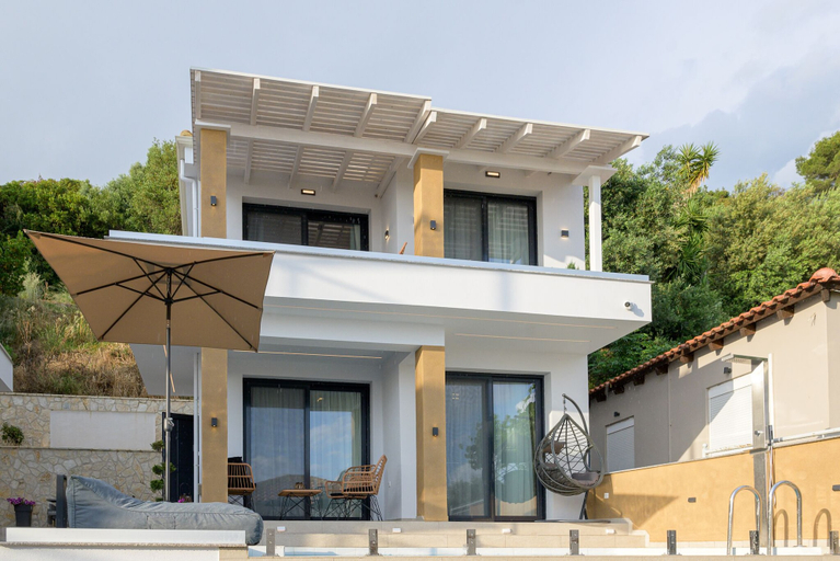 Exterior & Views 2, Vrachos Luxury Maisonettes, Epirus