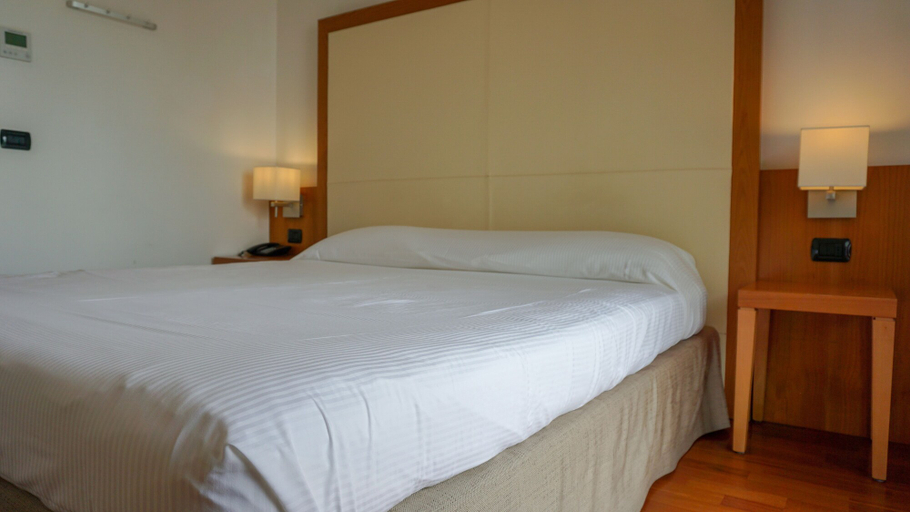 Bedroom 4, Hotel Mavino, Brescia