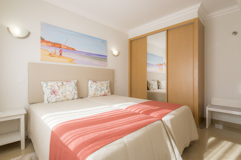 Bedroom 3, Boavista Golf & Spa - Bela Colina Holidays, Lagos