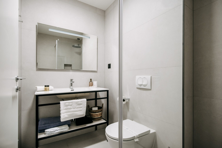 Bathroom 4, Kala Luxury rooms by DuHomes, Dubrovnik