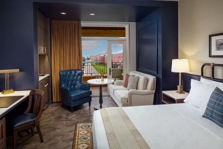 Bedroom 2, The Benson Hotel & Faculty Club, Adams