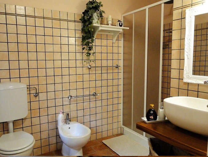Bathroom 3, Agriturismo La Locanda del Cardinale, Lucca