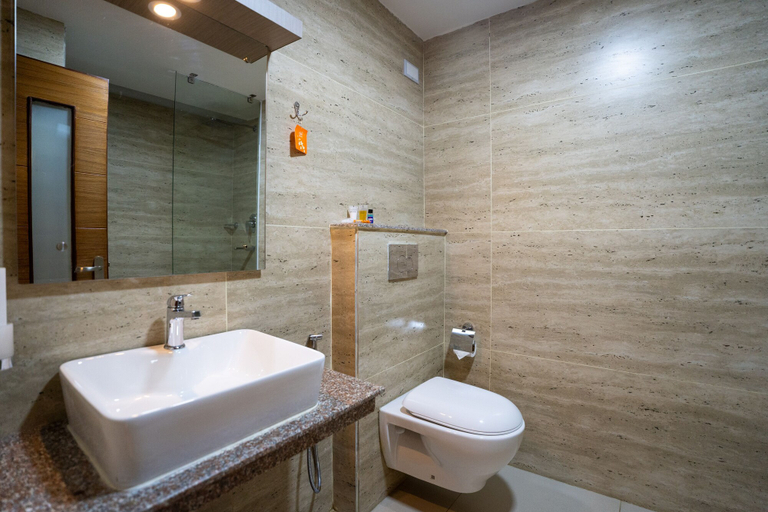 Bathroom 4, Avocado and Orchid Resort, Narayani
