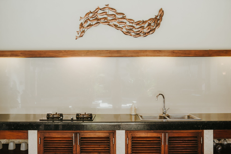 Bathroom 12