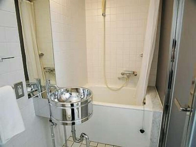 Bathroom 4, HOTEL LiVEMAX BUDGET Korakuen, Bunkyō