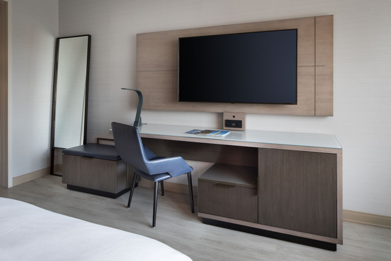 Bedroom 3, Bethesda North Marriott Hotel & Conference Center, Montgomery