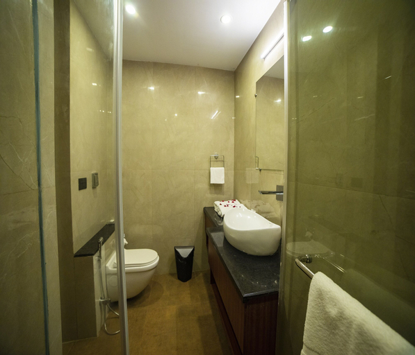 Bathroom 4