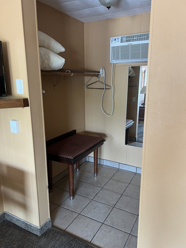Others 4, All Star Inn & Suites, Columbia
