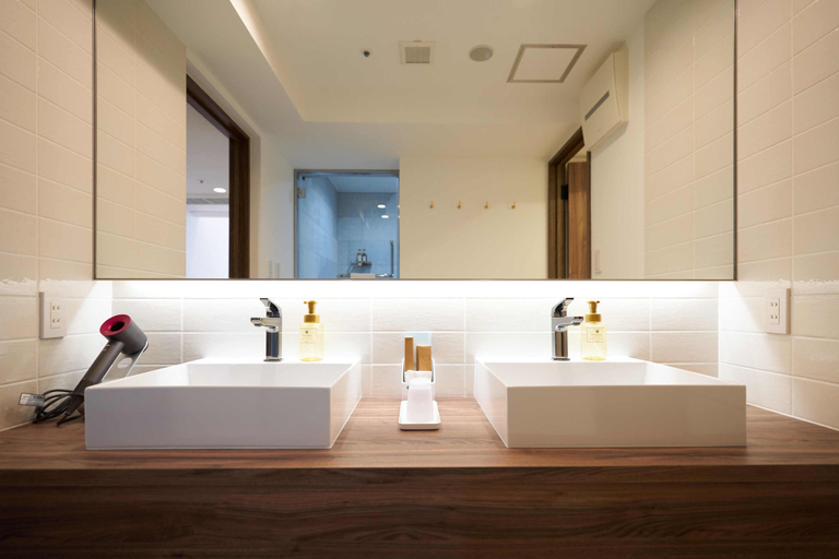 Bathroom 4, WeBase Kamakura, Kamakura