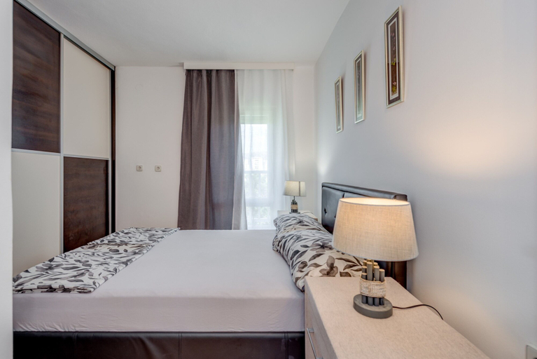 Bedroom 3, Modern 90 m2 apt With Balcony w the sea View, Split