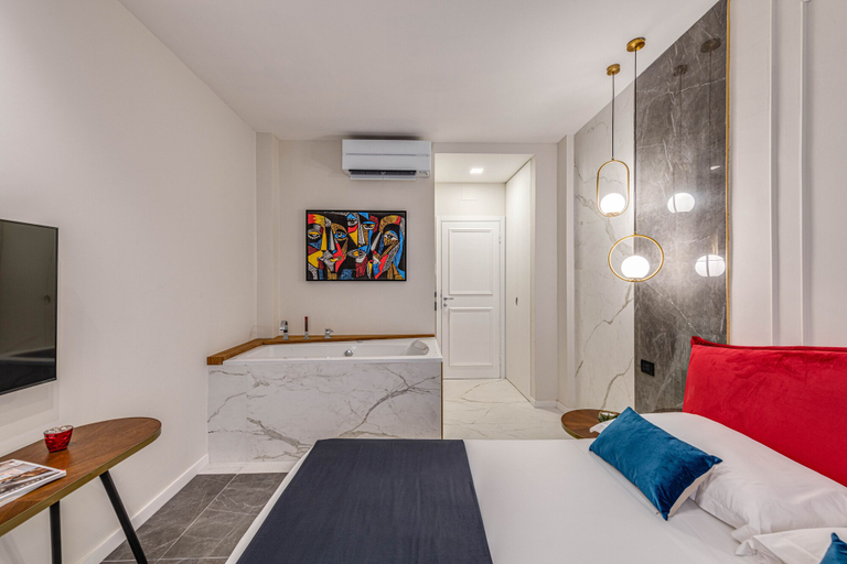 Bedroom 4, 7heaven pontevecchio rooms, Florence