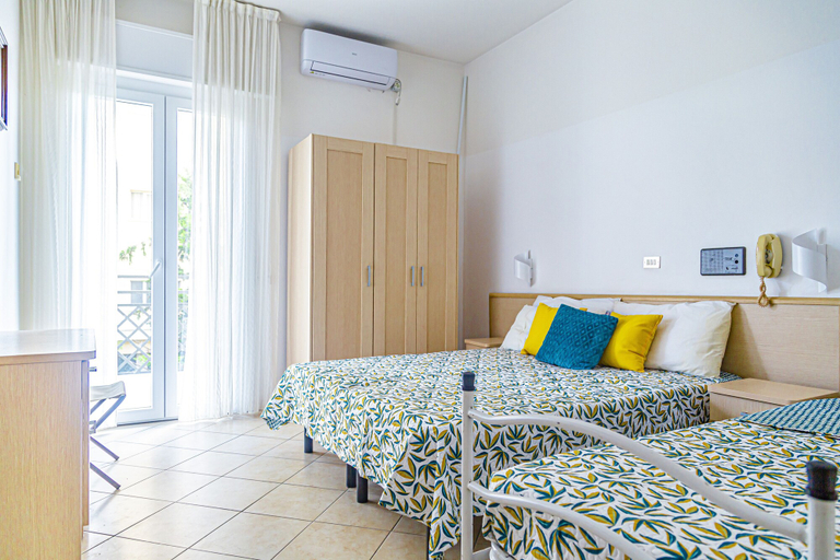 Bedroom 5, Hotel Bruna, Forli' - Cesena