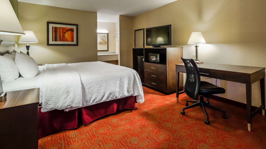 Bedroom 3, Best Western Northgate Inn, Gray