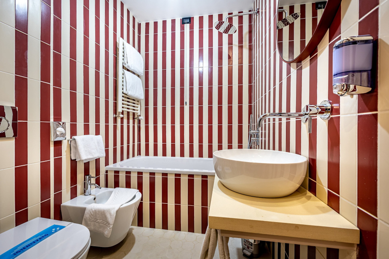 Bathroom 4, Hotel Duomo Firenze, Florence