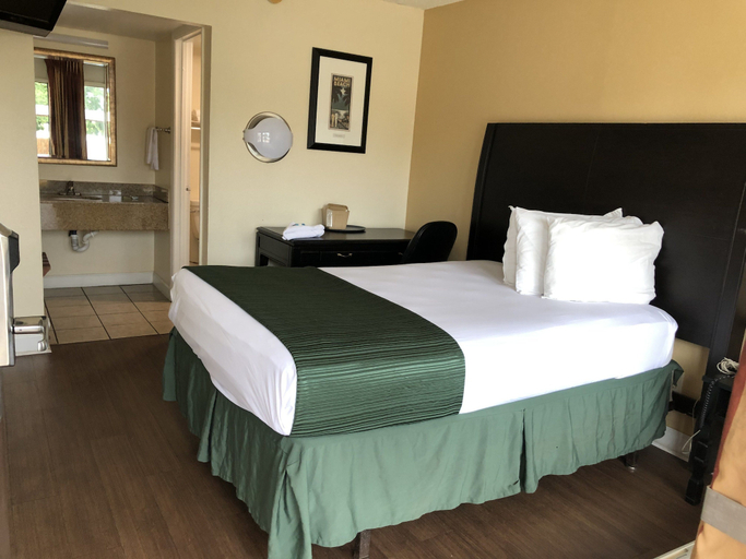 Bedroom 4, Hotel Bel-Air Orlando, Orange