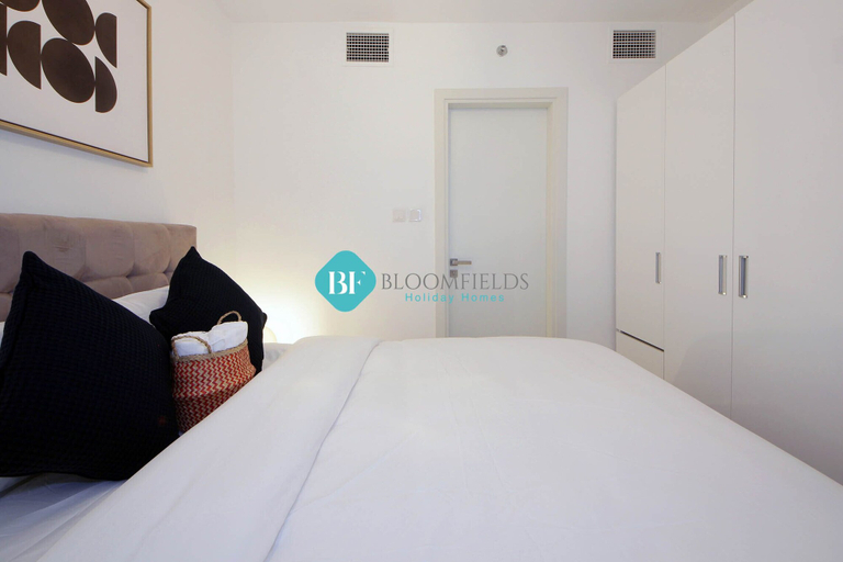 Room 5, Luxury duplex in Raha lofts, Abu Dhabi City