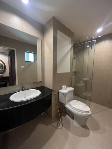 Bathroom 6