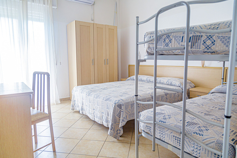 Bedroom 3, Hotel Bruna, Forli' - Cesena