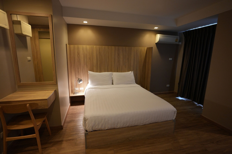 Bedroom 6