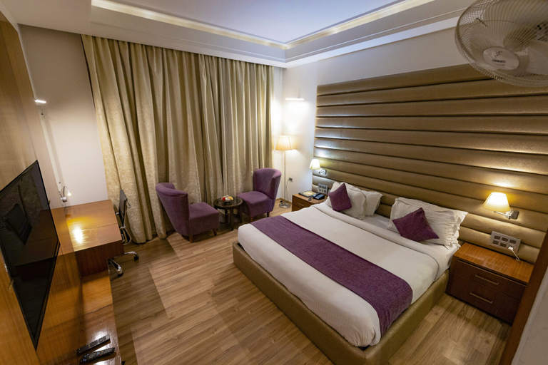 Bedroom 2, SH&B - Hotel Millennium Inn, Prayagraj, Kaushambi