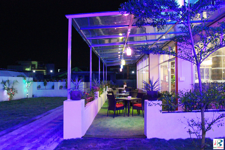 Food & Drinks 3, Big Hotel, Koshi