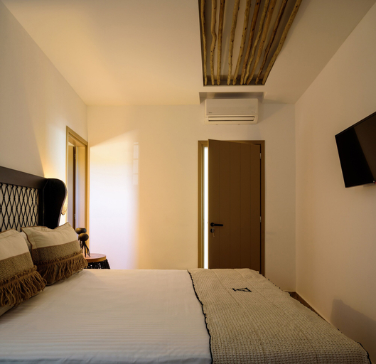 Bedroom 4, Vrachos Suites Mykonos, South Aegean