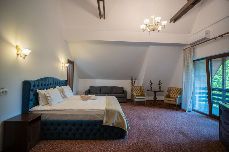 Bedroom 2, Opus Villa, Sinaia