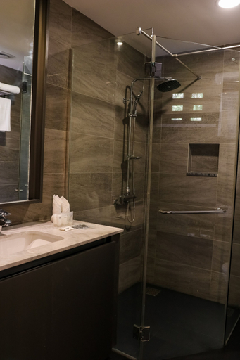 Bathroom 4, Safari Hotel and Villas, Vigan City