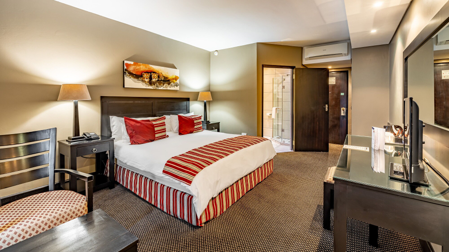 Bedroom 3, African Sky Hotels - Pine Lake Inn, Ehlanzeni