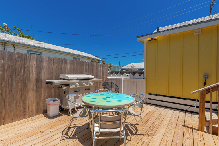 Others 4, Sunkissed Cottage, Nueces