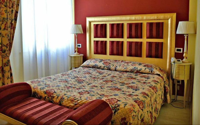 Bedroom 4, Adua & Regina di Saba, Pistoia