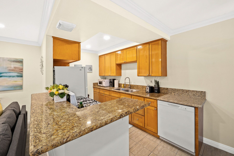 Others 5, Cozy n Serene 12mins to Downtown LA, Los Angeles
