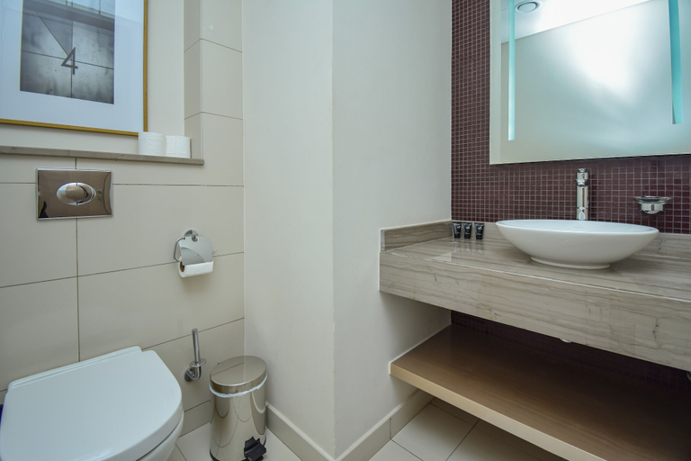 Bathroom 5, Business Bay Paramount Towers 1BR, Dubai