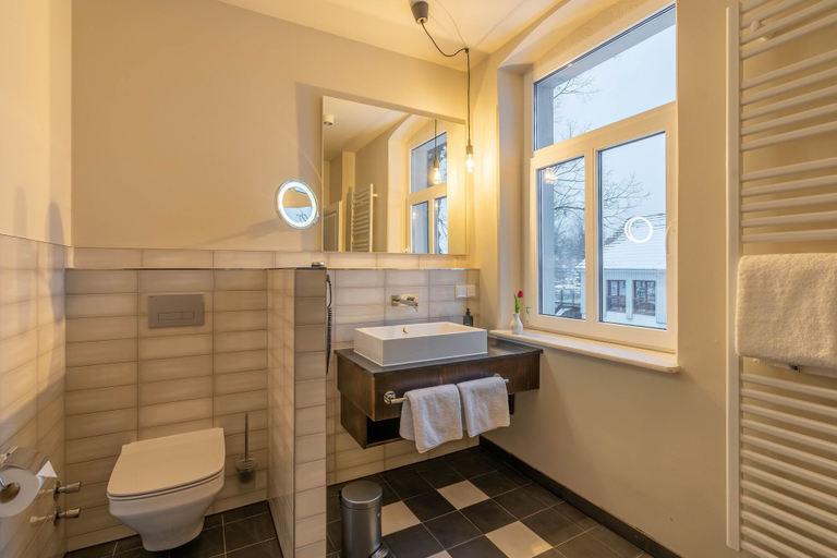 Bathroom 4, Logis Hotel QUARTIER 5, Sächsische Schweiz-Osterzgebirge
