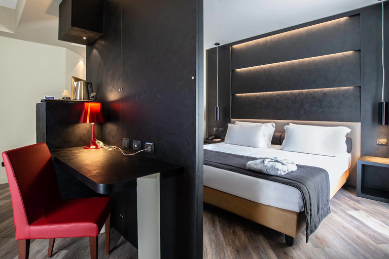 Bedroom 2, Maranello Palace, Modena