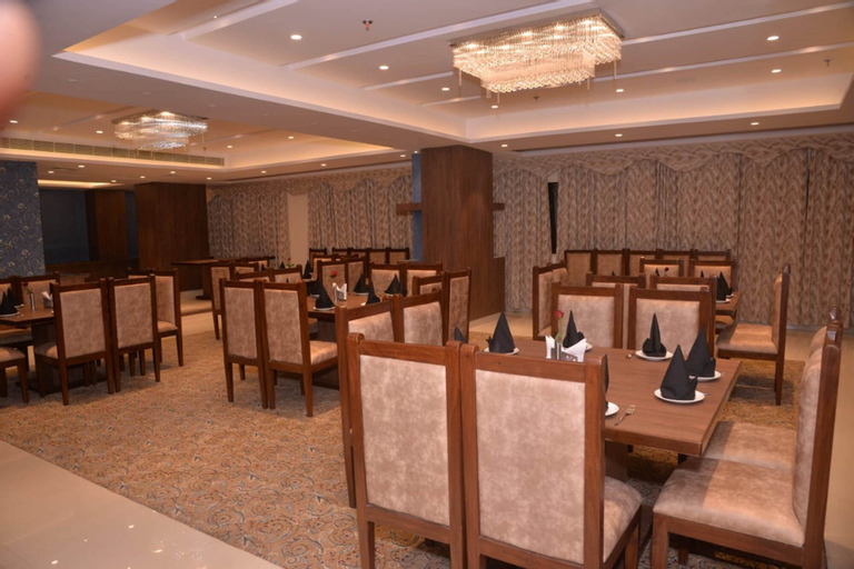 Food & Drinks 2, Hotel Beatific Epsilon, Jhajjar