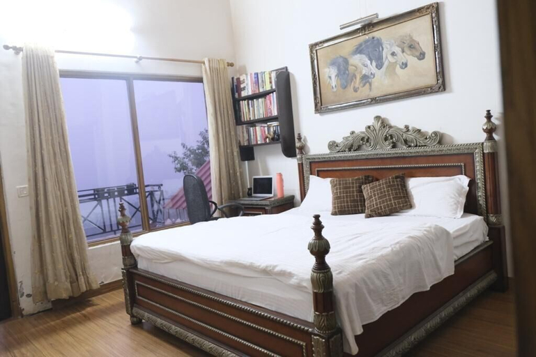 Bedroom 2, Blissful Villas Ranikhet, Almora
