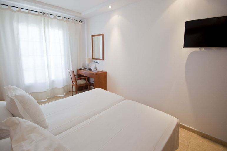 Bedroom 3, Hotel Jeni & Restaurant, Baleares