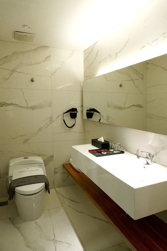 Bathroom 8