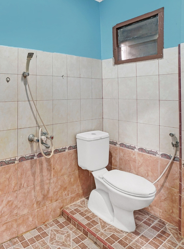 Bathroom 4, Hotel O Wisma Kuta Karang Baru, Lhokseumawe
