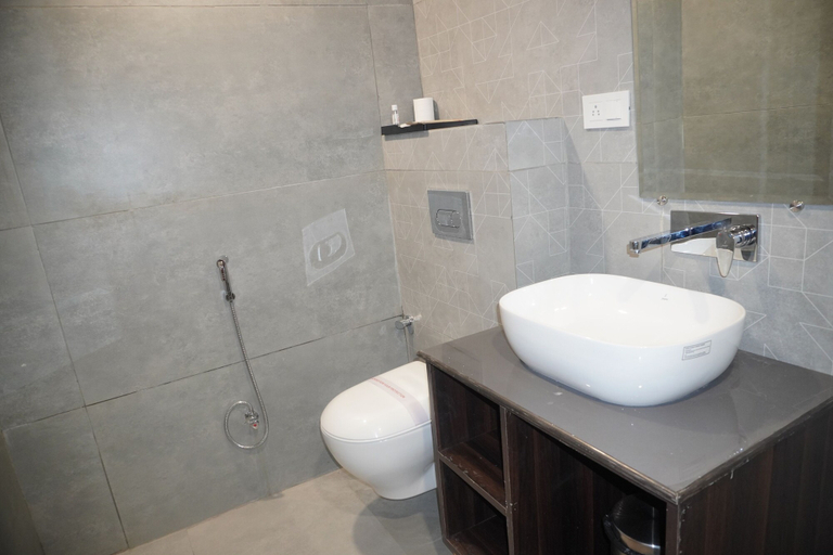 Bathroom 5, Hotel Royal Rosette, Delhi