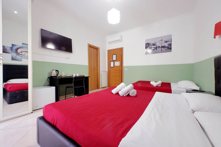 Bedroom 3, Dandi Domus, Rome