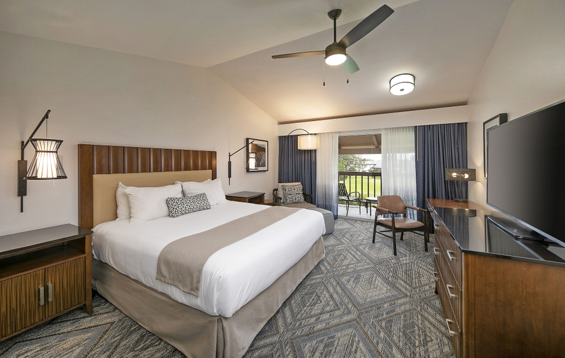 Bedroom 4, Half Moon Bay Lodge, San Mateo