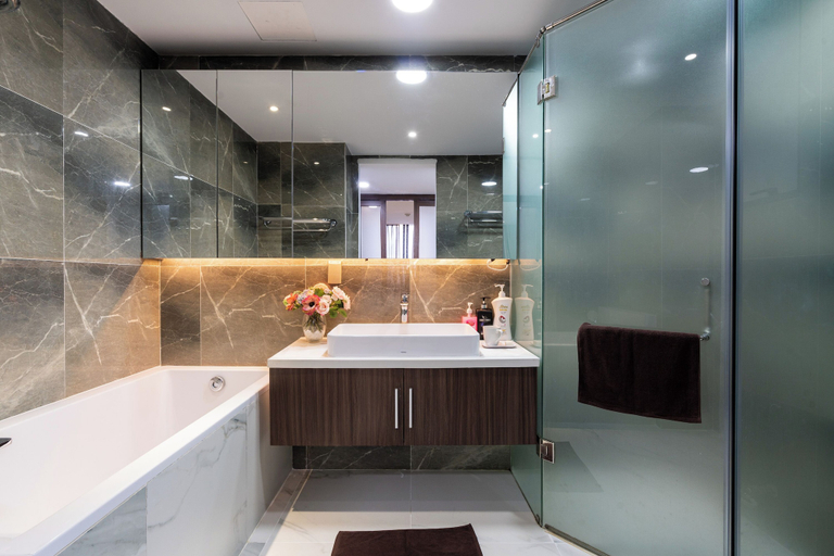 Bathroom 4, The Milky Way River Gate Apartment, District 4
