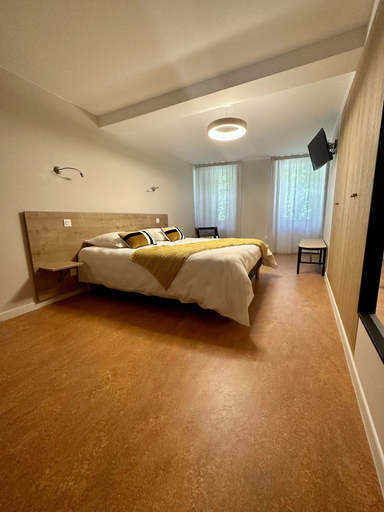 Bedroom 4, L'Argence, Aveyron